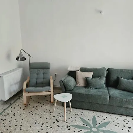 Issi Comfort At Center Of *