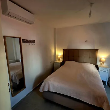 Issi Comfort At Center Of Lejlighed Volos